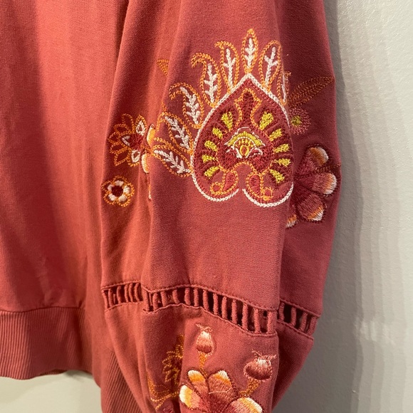 Coco + Jaimeson Long Sleeve Embroidered shirt - Picture 4 of 4